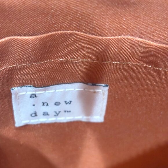 A New Day: Seagrass Terra Cotta Orange Clutch/Wristlet - Picture 10 of 11